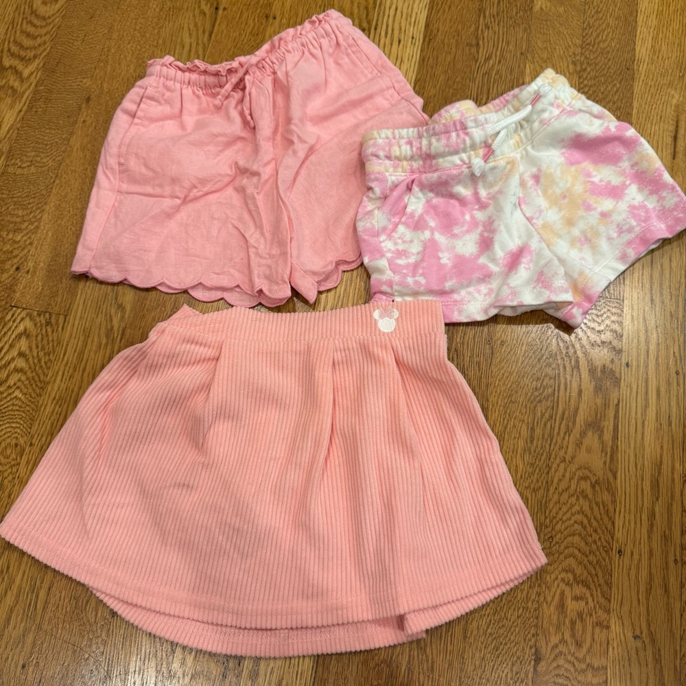4/$20 Lot of 3 kids bottoms Sz 3T, 1 skirt, 2 shorts NWOT Disney Minnie Mouse